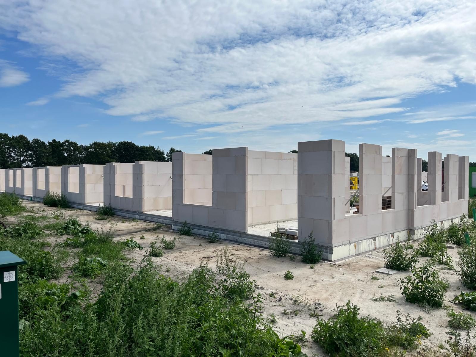 Casco van kalkzandsteen op de bouwplaats